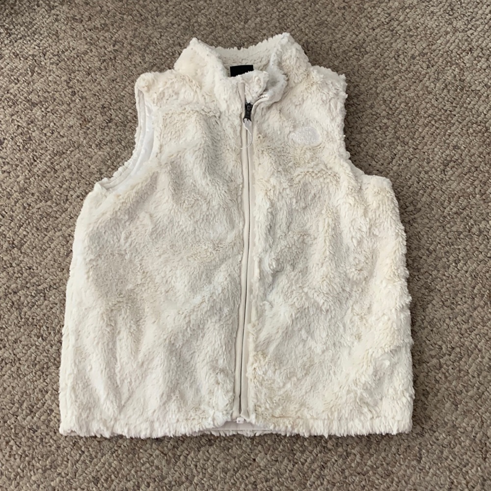 COPY - The North Face white fuzzy chenille kids vest size 6 BTS